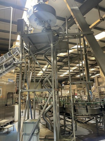 Linea di imbottigliamento PET CSD 18.000 bph usata 5