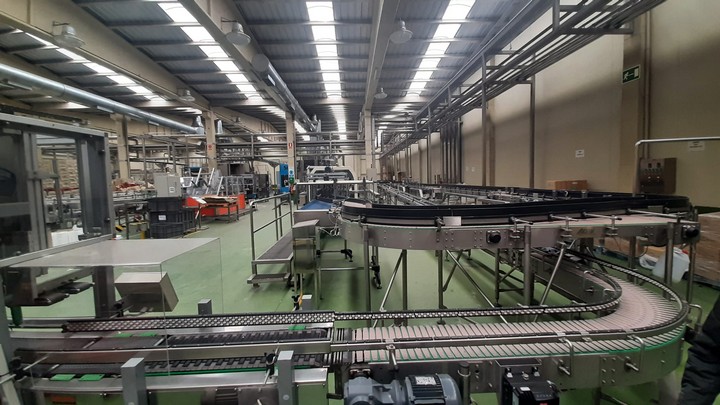 Linea di imbottigliamento PET Procomac Usata 5