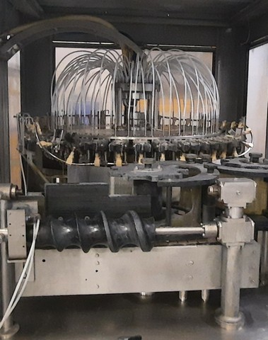 Linea di imbottigliamento PET 13.000 bph Usata 4