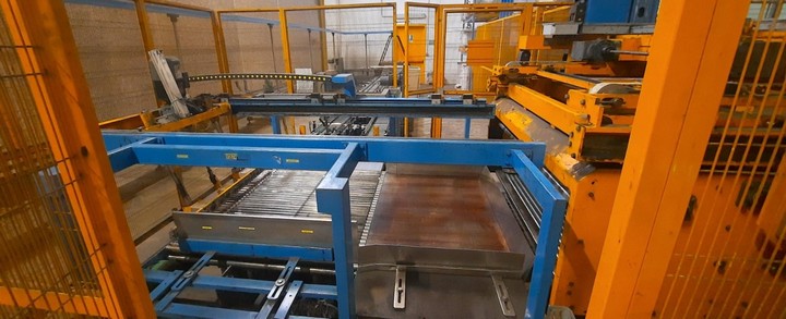Linea di imbottigliamento PET 13.000 bph Usata 19