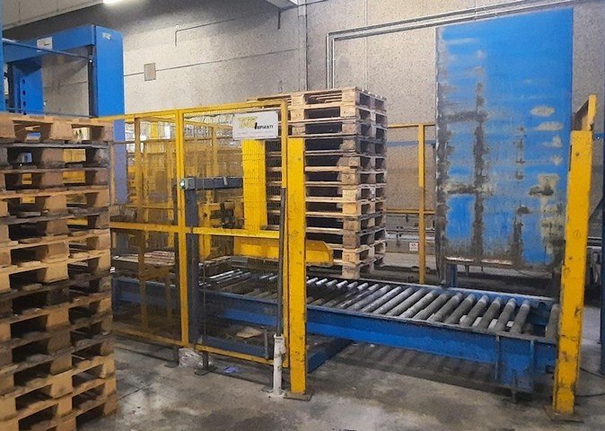 Linea di imbottigliamento PET 13.000 bph Usata 16