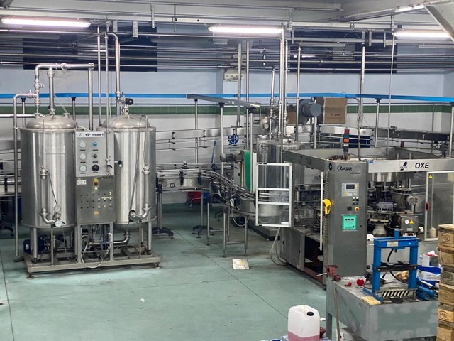 Linea di imbottigliamento PET Parmatec Usata 13