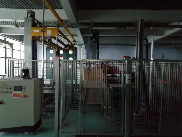 Linea di imbottigliamento PET Parmatec Usata 9