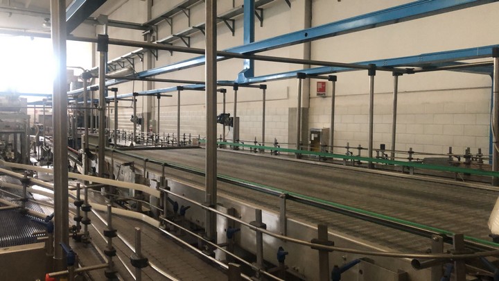 Linea di imbottigliamento Krones 14.000 bph Usata 10