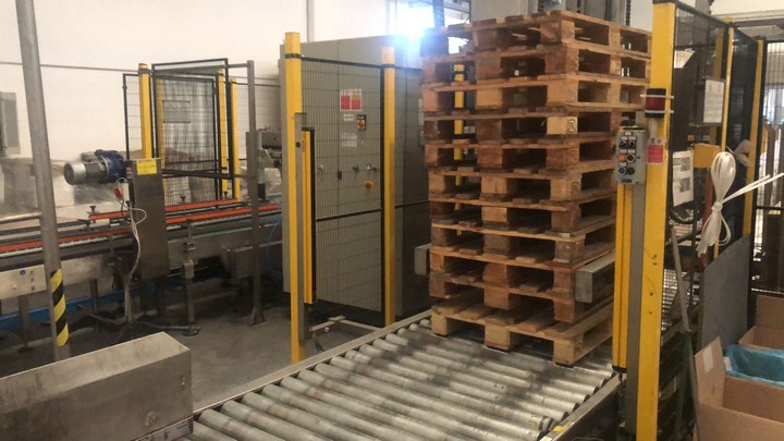 Linea di imbottigliamento Krones 14.000 bph Usata 21