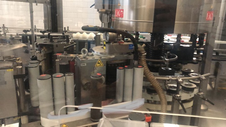 Linea di imbottigliamento Krones 14.000 bph Usata 3