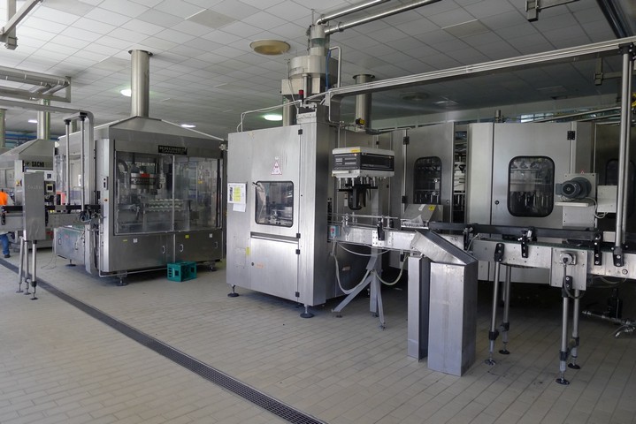 Linea di imbottigliamento PET Sidel 24.000 bph Usata 13