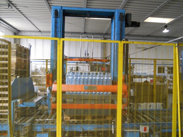 Palletizzatore Alta PET usato 4