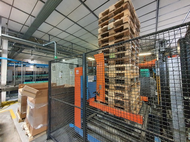 Used Palletizer Levati PET