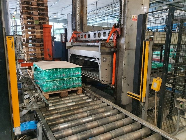 Used Palletizer Levati PET 2