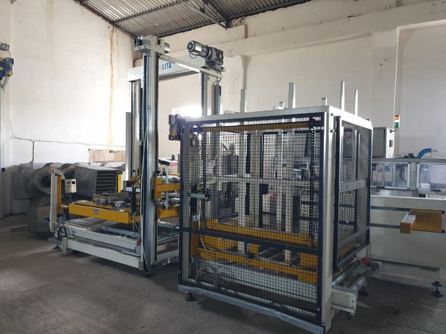 Palletizzatore Lita & Pallet Wrapper Tosa Usato