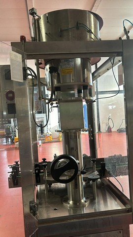 Tappatore Enolmeccanica Stelvin 30×60 Usato 3
