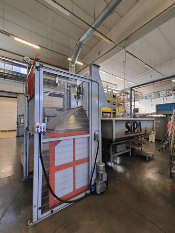 Used Blow Moulding Machine Sipa Sfr 16 13
