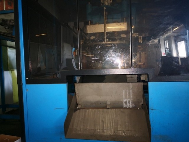 Used Blow Moulding Machine Sipa sf 8/4