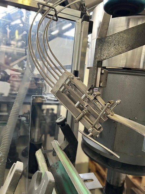 Tappatore 30×60 Stelvin 2.500 bph Usato 3