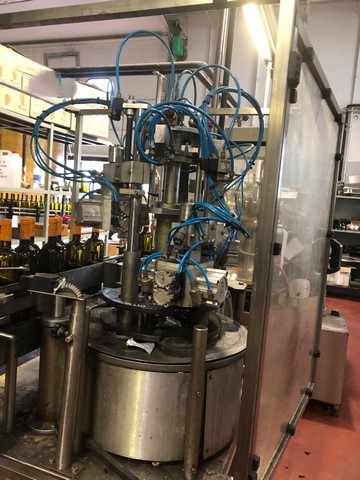 Linea di imbottigliamento per Vino Usata 12