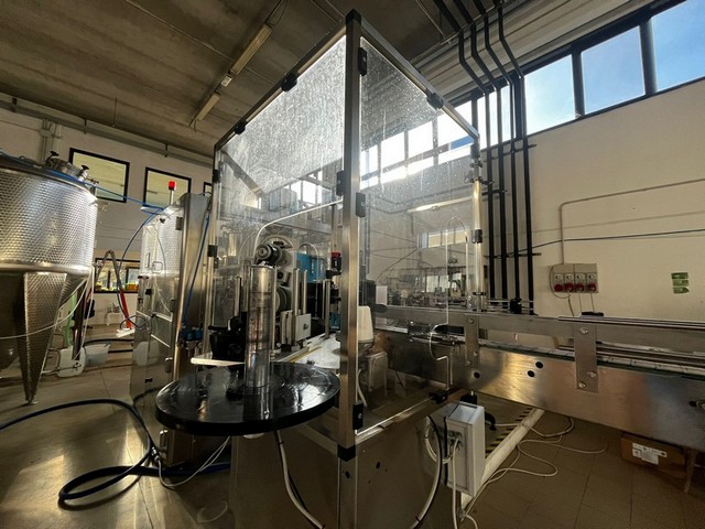 Monoblocco di Riempimento Isobarico Comac 6.6.1.C Usato 7