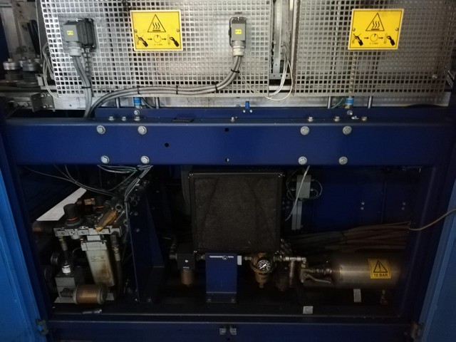 Used Blow Moulding Machine Terta Pak Dynablow db 30 5