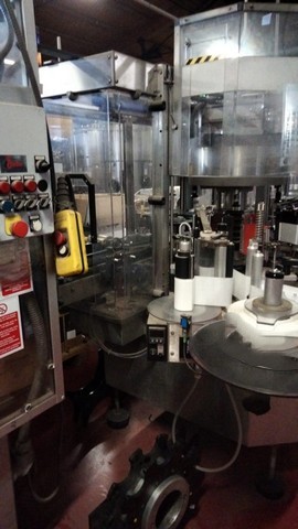 Used Bottling Line Bertolaso 2.000 bph 13
