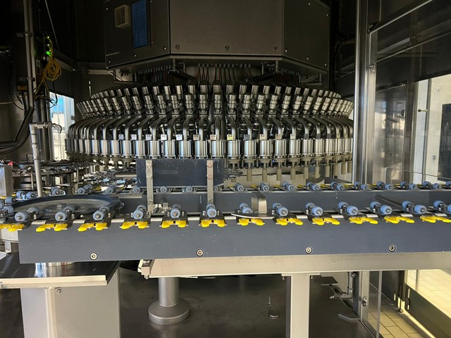 Linea di imbottigliamento PET krones 30.000 bph Usata 11