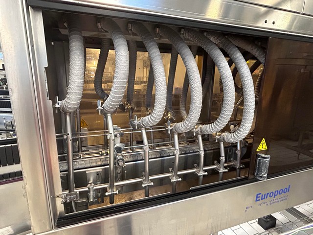 Linea di imbottigliamento PET krones 30.000 bph Usata 21