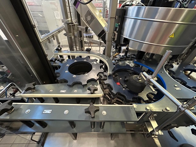 Linea di imbottigliamento PET krones 30.000 bph Usata 23