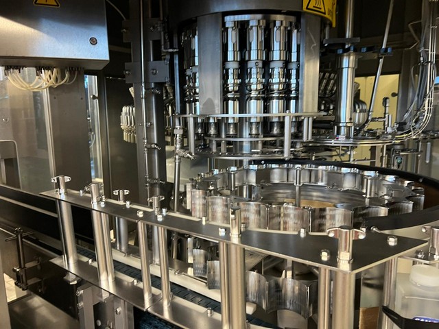 Linea di imbottigliamento PET krones 30.000 bph Usata 16