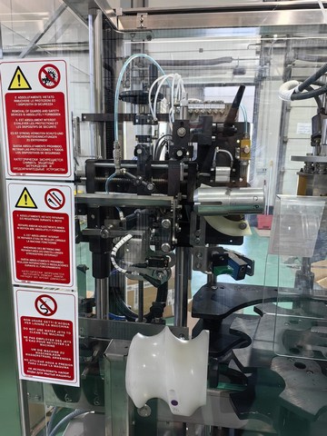 Capsulatrice Robino&Galandrino Minibloc ottico Usata 4