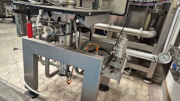 Used complete canning isobaric line 12.000 bph 8