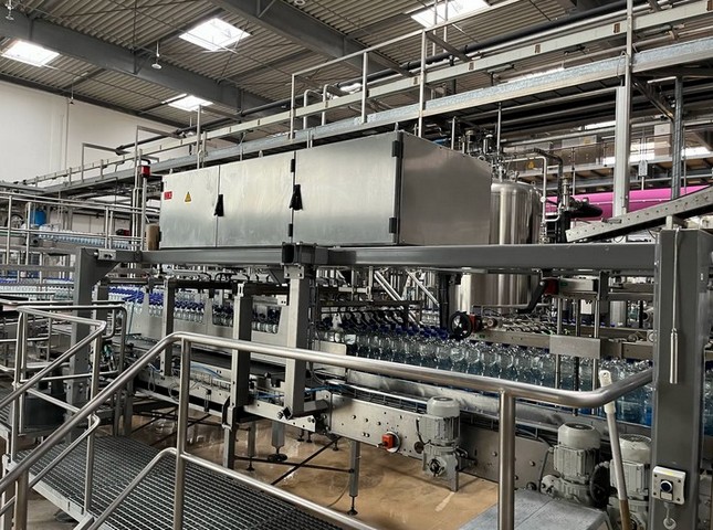 Used PET Complete Bottling Line 25.000 bph 12