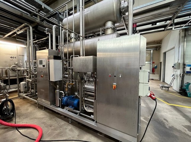Used PET Complete Bottling Line 25.000 bph 24