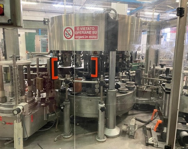 Linea di imbottigliamento per vino 12.000 bph usata