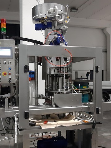 Tappatore M.G.S 12.000 bph Usato
