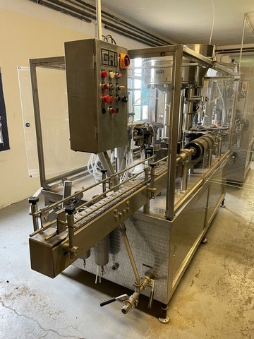Used Complete Bottling Line GAI 1.500 bph 8