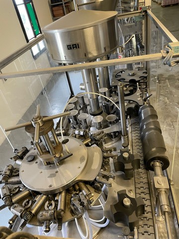 Used Complete Bottling Line GAI 1.500 bph 6