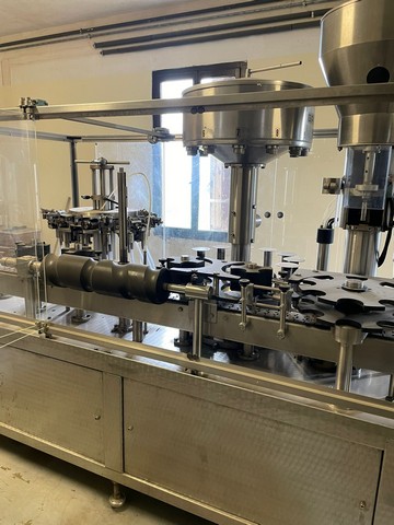 Used Complete Bottling Line GAI 1.500 bph 5