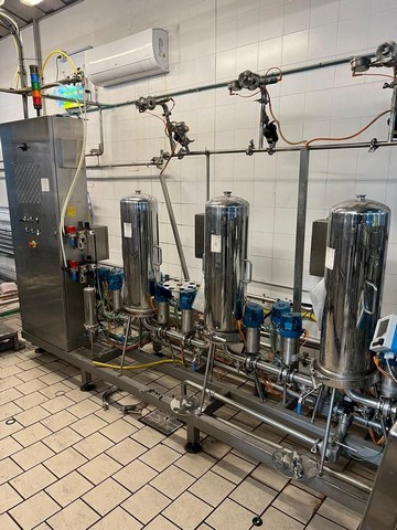 Linea di imbottigliamento usata Bertolaso 4.000 bph 5