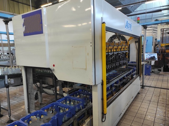 Used Complete Bottling Line Glass 16