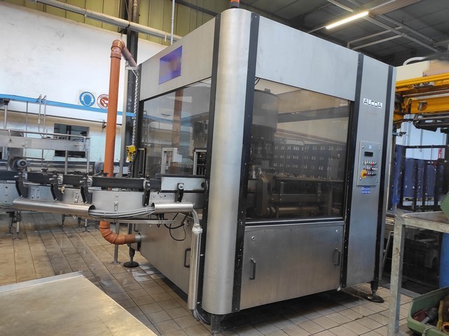 Used Complete Bottling Line Glass 17