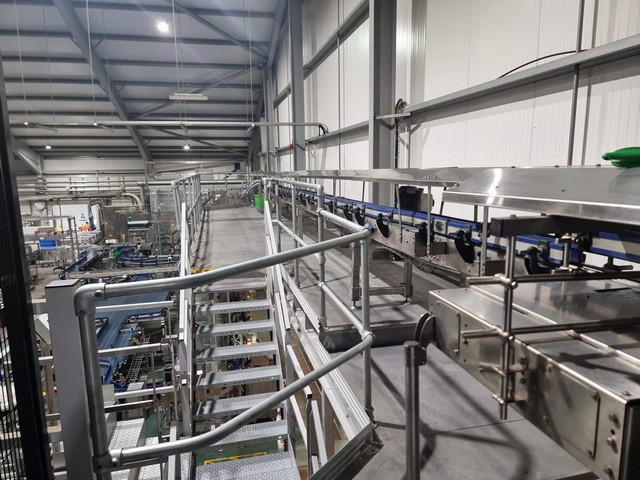 Linea di imbottigliamento usata per lattine 35.000 cph 23