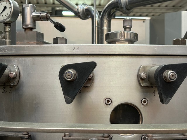 Used Filler Bertolaso 24v isobaric
