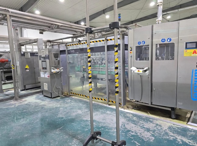 Linea di imbottigliamento lattine Khs usata 4
