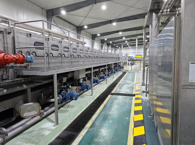 Linea di imbottigliamento lattine Khs usata 6