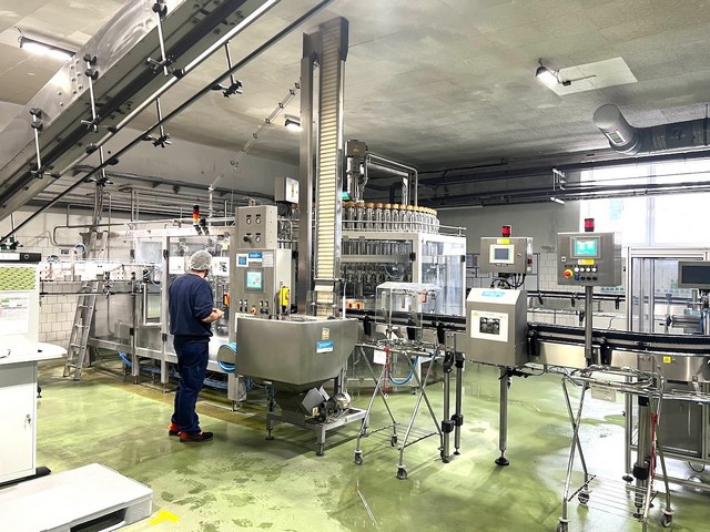 Linea di imbottigliamento PET 12.000 bph CSD Usata 8