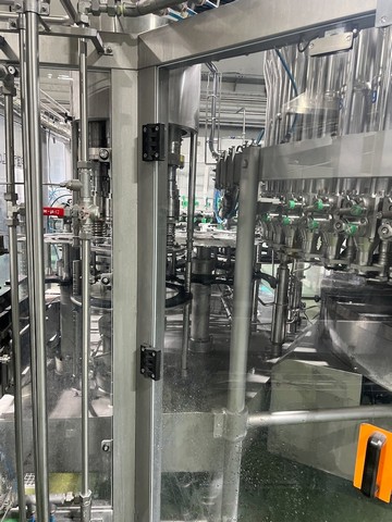 Linea di imbottigliamento PET 12.000 bph CSD Usata 13