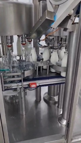 Linea di imbottigliamento per latte in vetro Usata 3