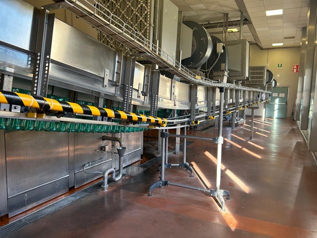 Used Complete Bottling Line Sidel PET 18.500 bph 14