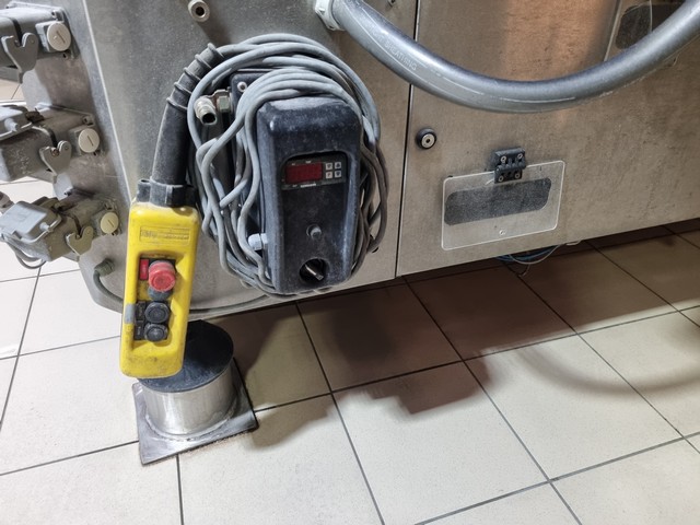 Used Labeller kosme Adhesive 12.000 bph 8