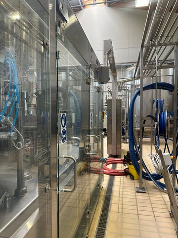 Used Filling Syncrobloc CFT Isobaric 30.30.6 12.000 bph 23