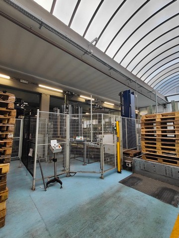 Linea di imbottigliamento CSD PET 25.500 bph Krones Usata 4